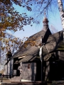 Kreuzkirche im Herbst